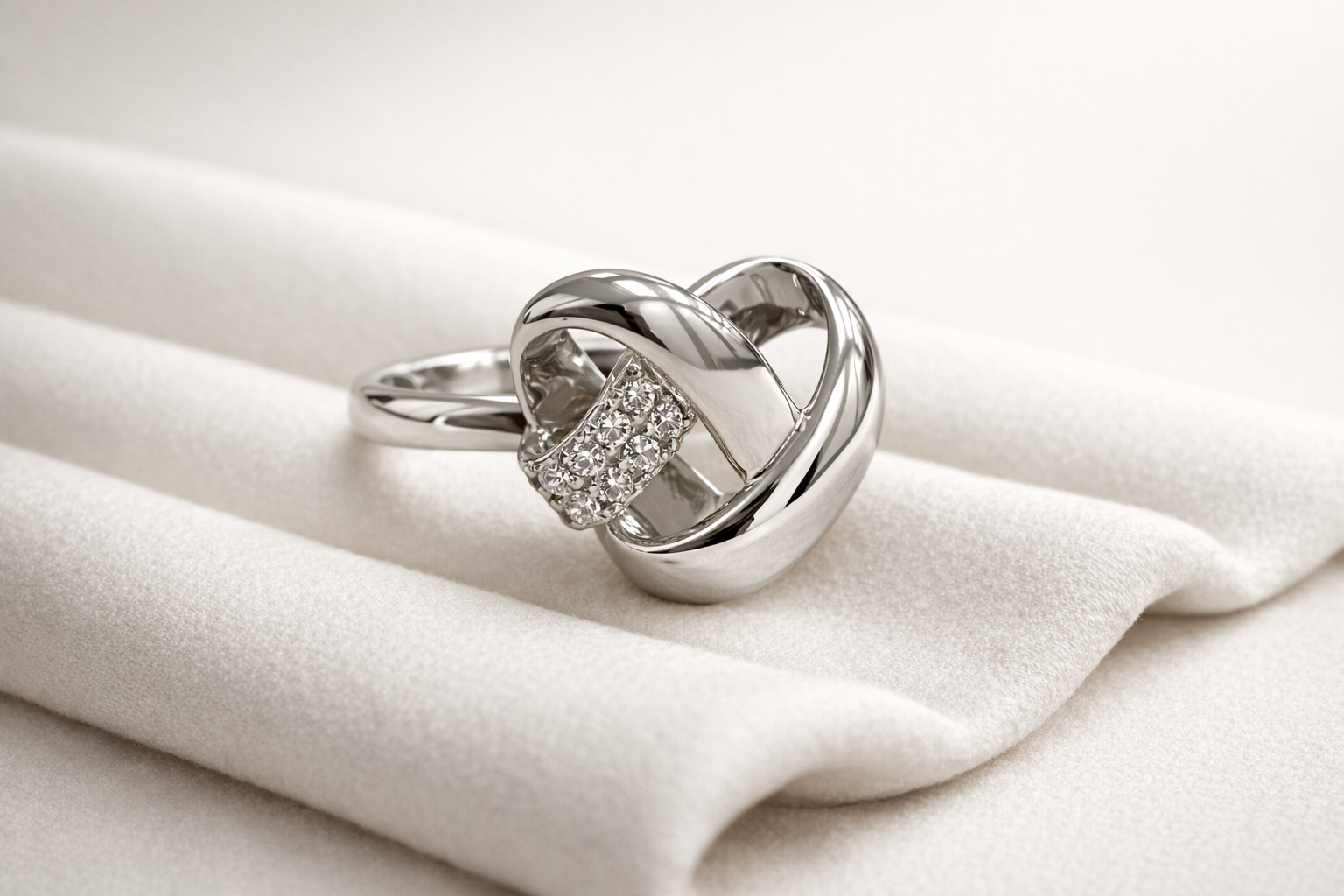 Silver Women’s Ring