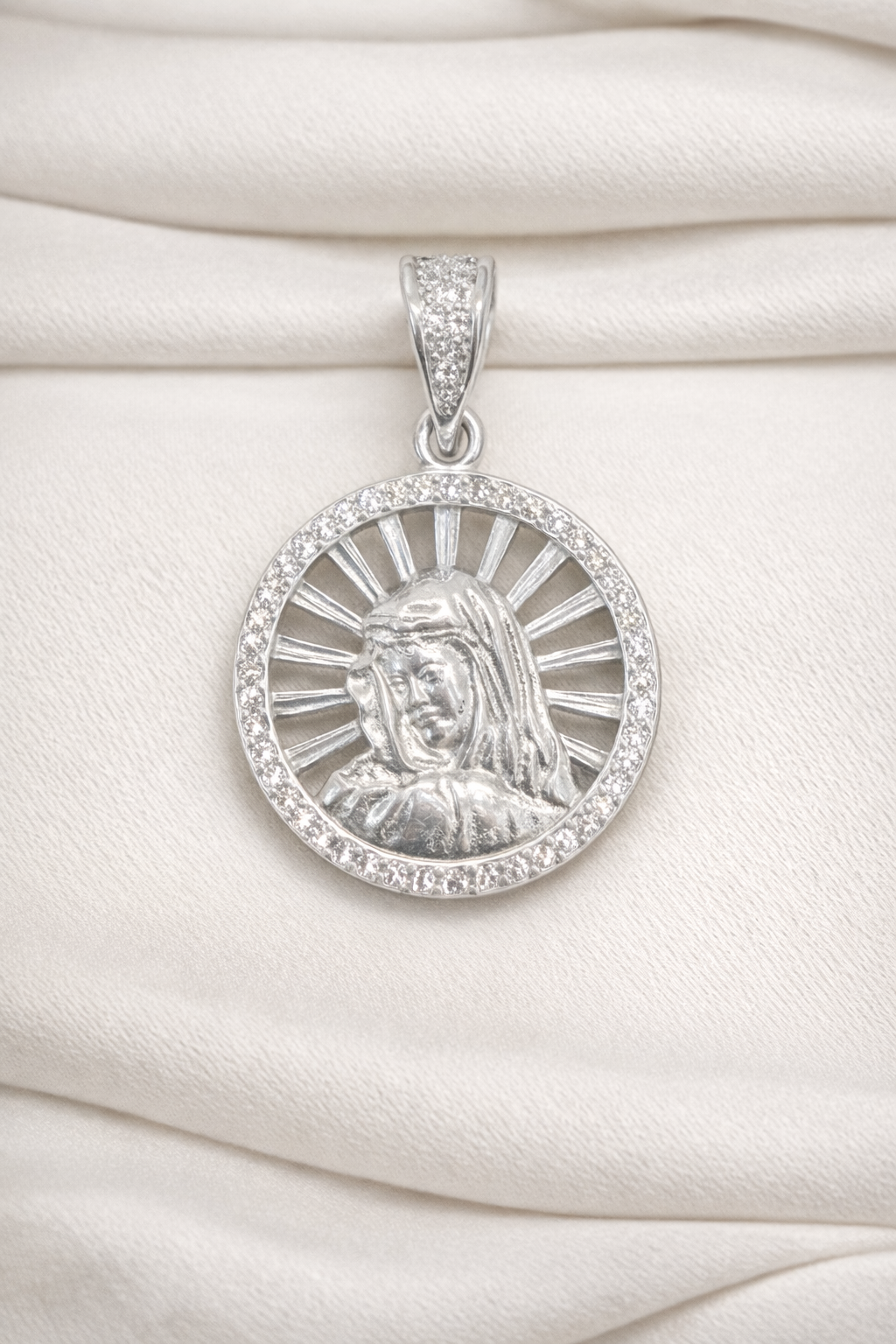 Virgen Mary Pendant– 925 Sterling Silver