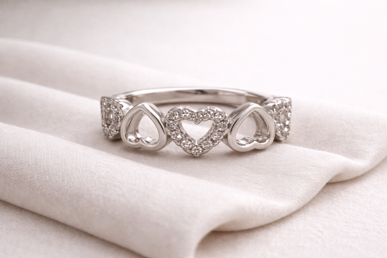 Silver Women’s Ring