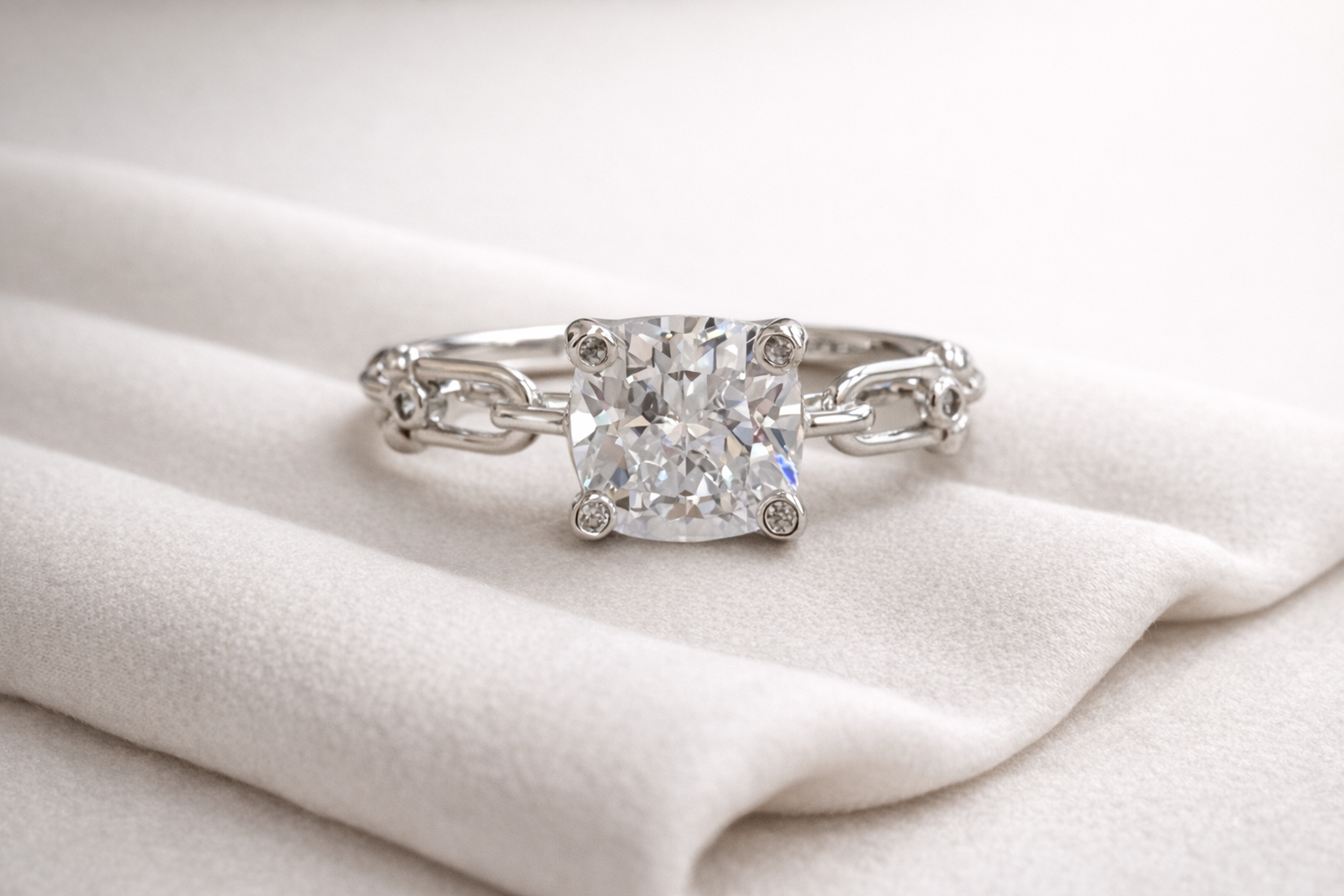 Silver Women’s Ring