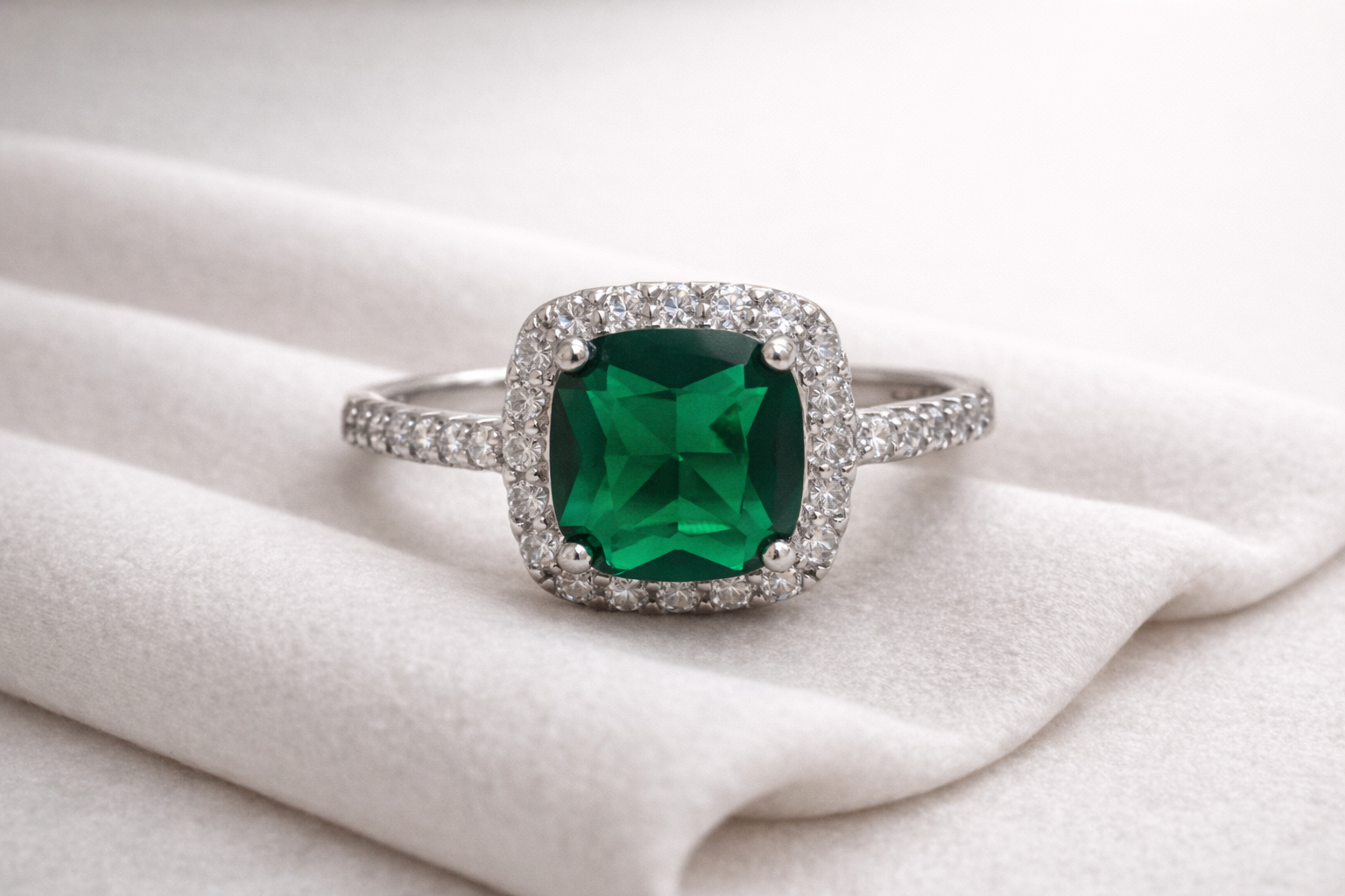 Silver Women’s Ring