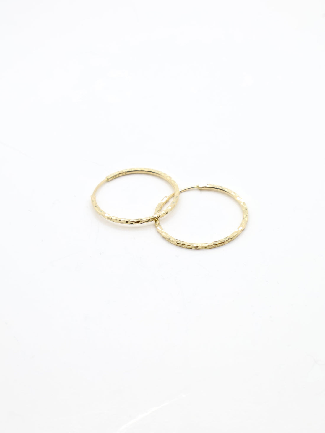 Argollas con Labradas - 14K